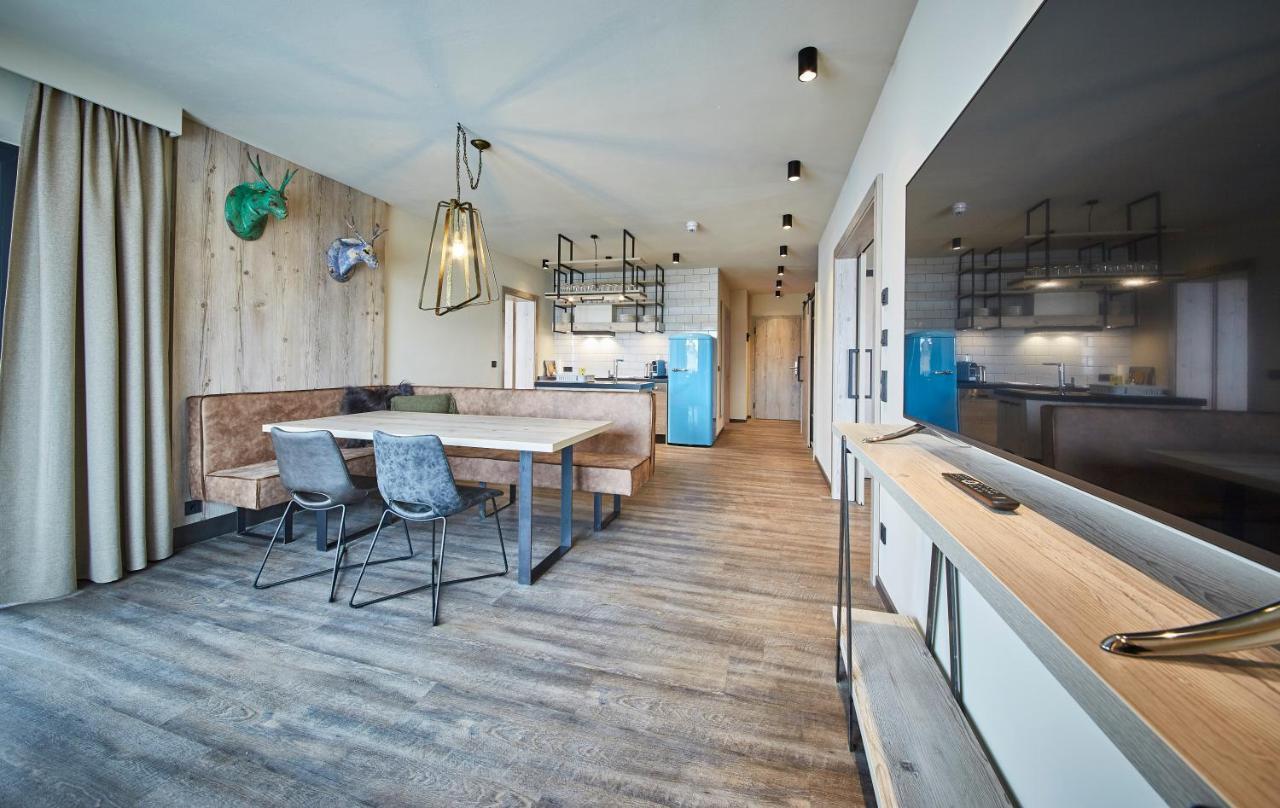 Thomsn Central Hotel & Appartements Заалбах-Хинтерглем Екстериор снимка
