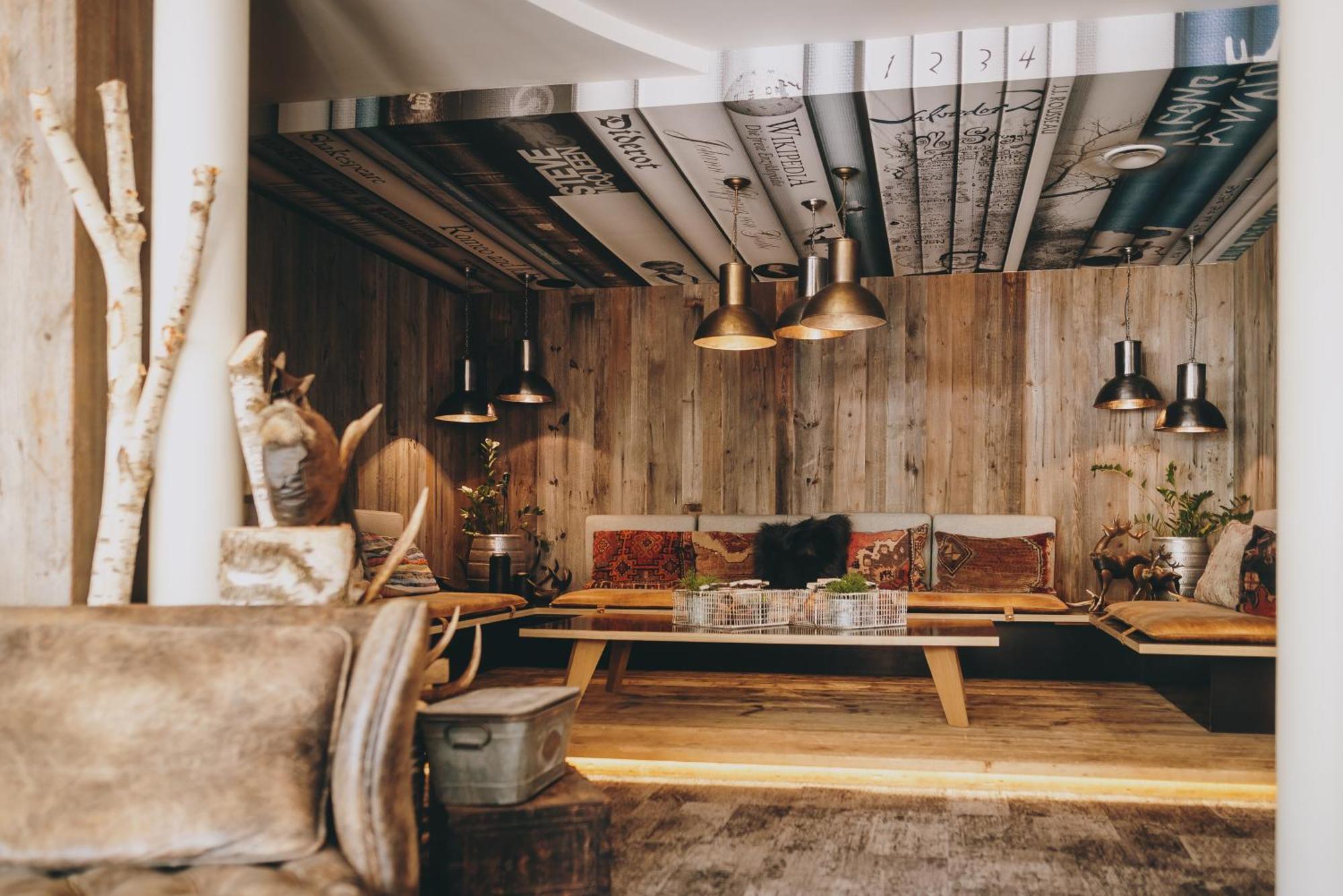 Thomsn Central Hotel & Appartements Заалбах-Хинтерглем Екстериор снимка