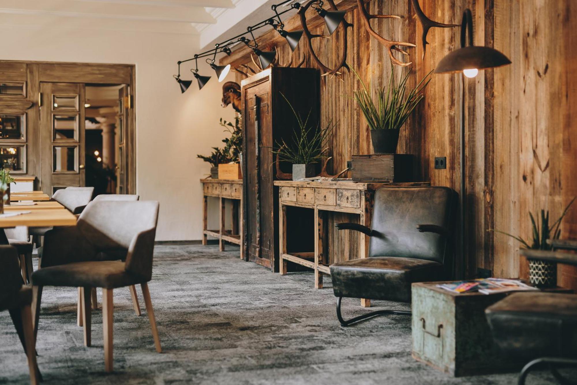 Thomsn Central Hotel & Appartements Заалбах-Хинтерглем Екстериор снимка